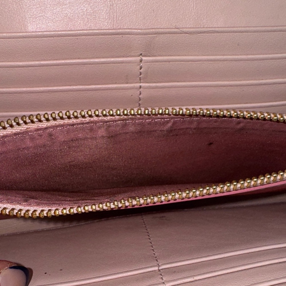 MCM Pink Logo Clutch with Gold Clasp - Picture 7 of 7